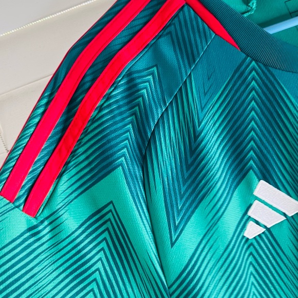 Mexico 22 Home Replica  Jersey Men's - Picture 6 of 6